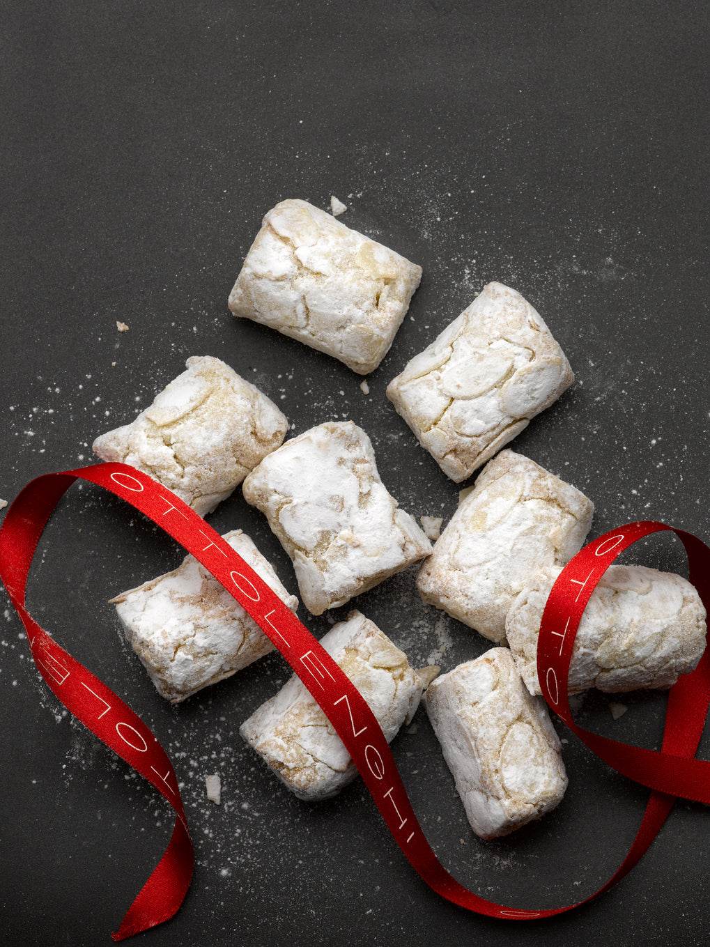 Amaretti Biscuits