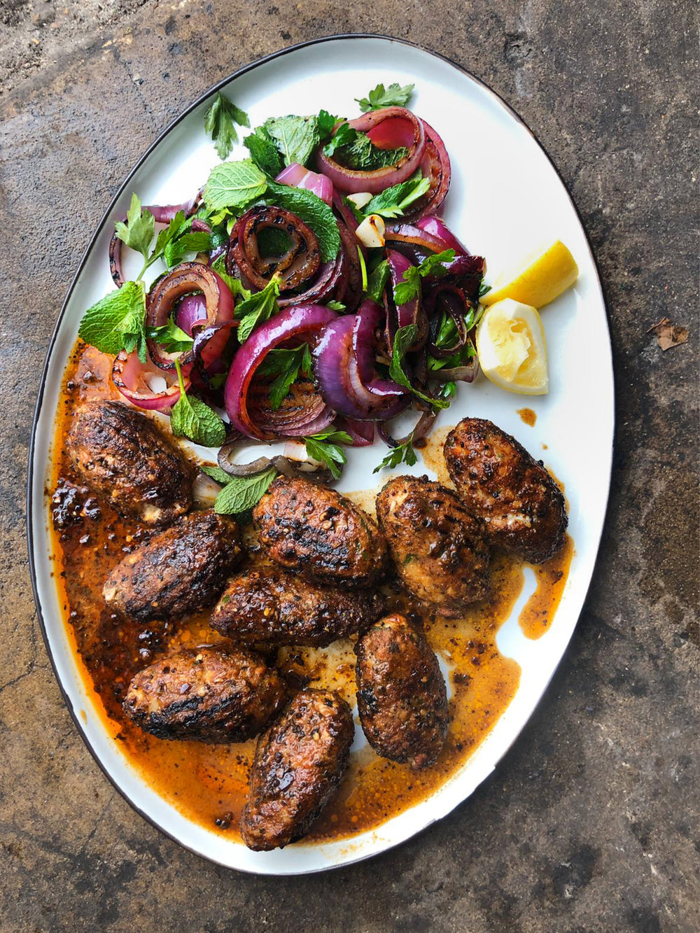 Coffee and chilli chicken koftas with onions