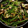 French beans with shiitake mushrooms and nutmeg