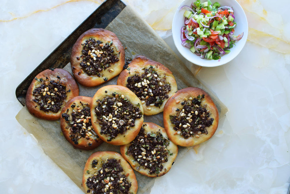 Lahmacun - Turkish pizza with minced beef and salad
