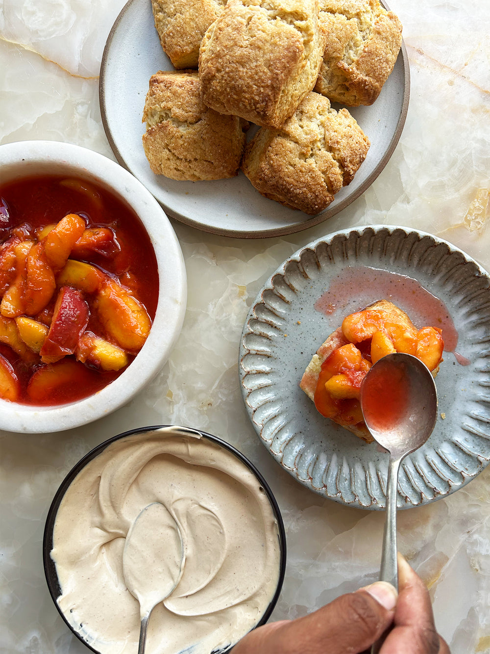 Peach shortcake with Sindyanna cream 