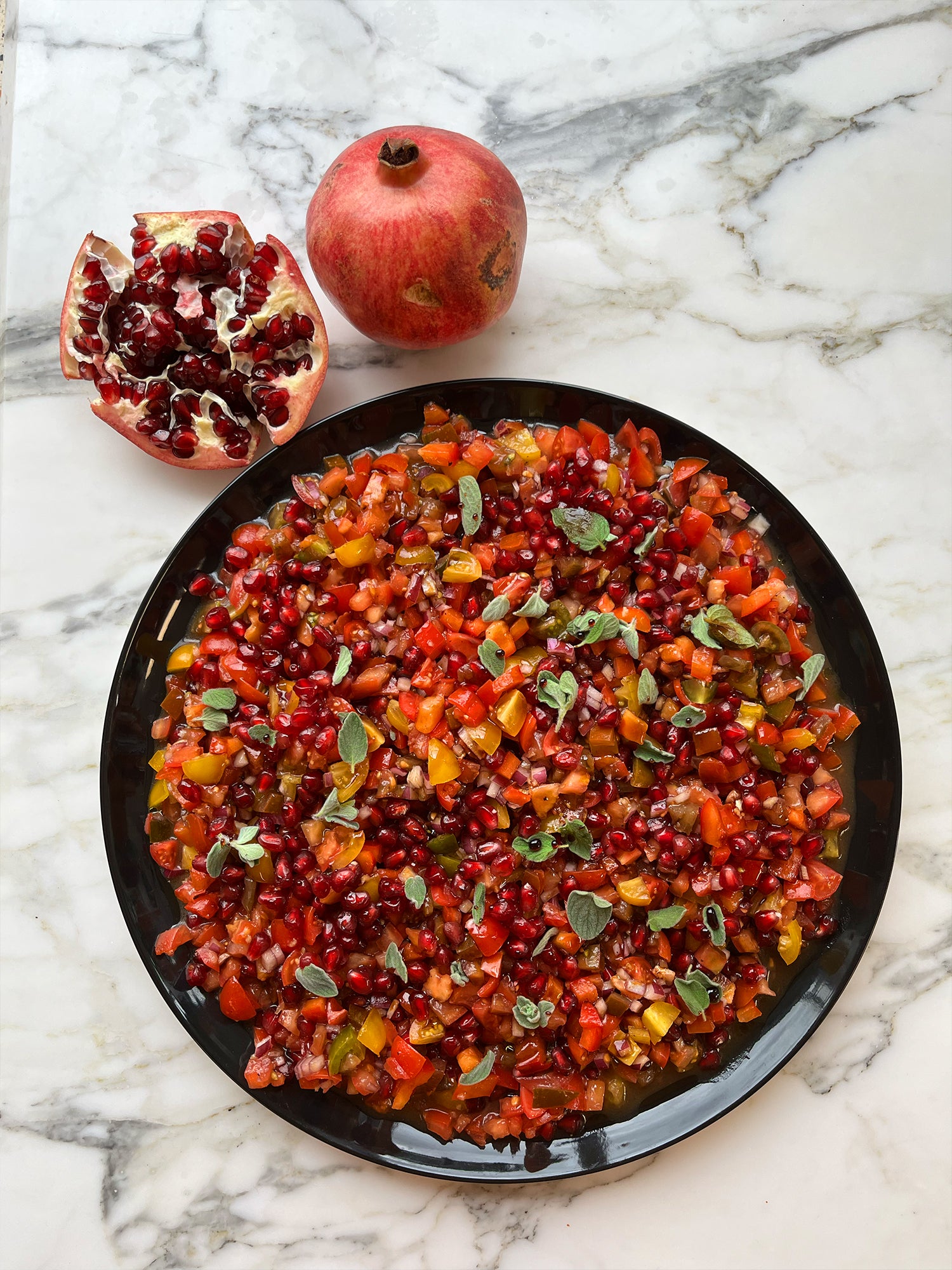Tomato and pomegranate salad 