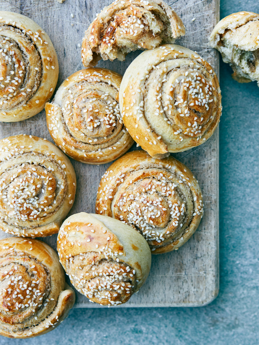 Sweet tahini rolls